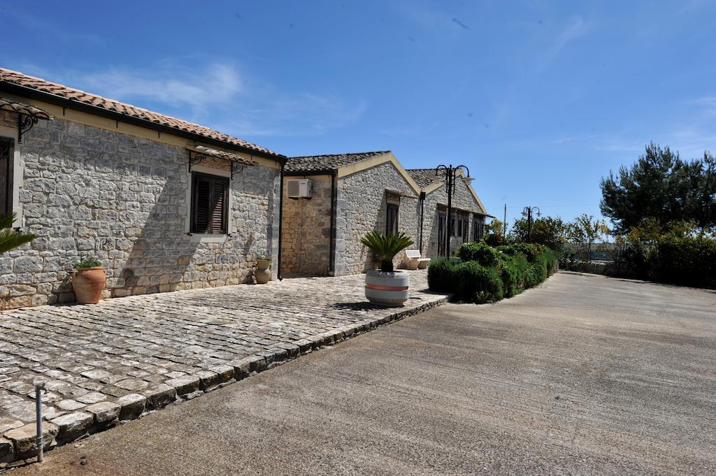 Вилла Oasi Di Cava Ispica Pietre Nere San Zagaria Экстерьер фото