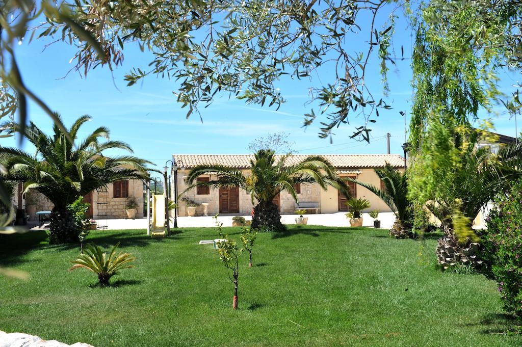 Вилла Oasi Di Cava Ispica Pietre Nere San Zagaria Экстерьер фото