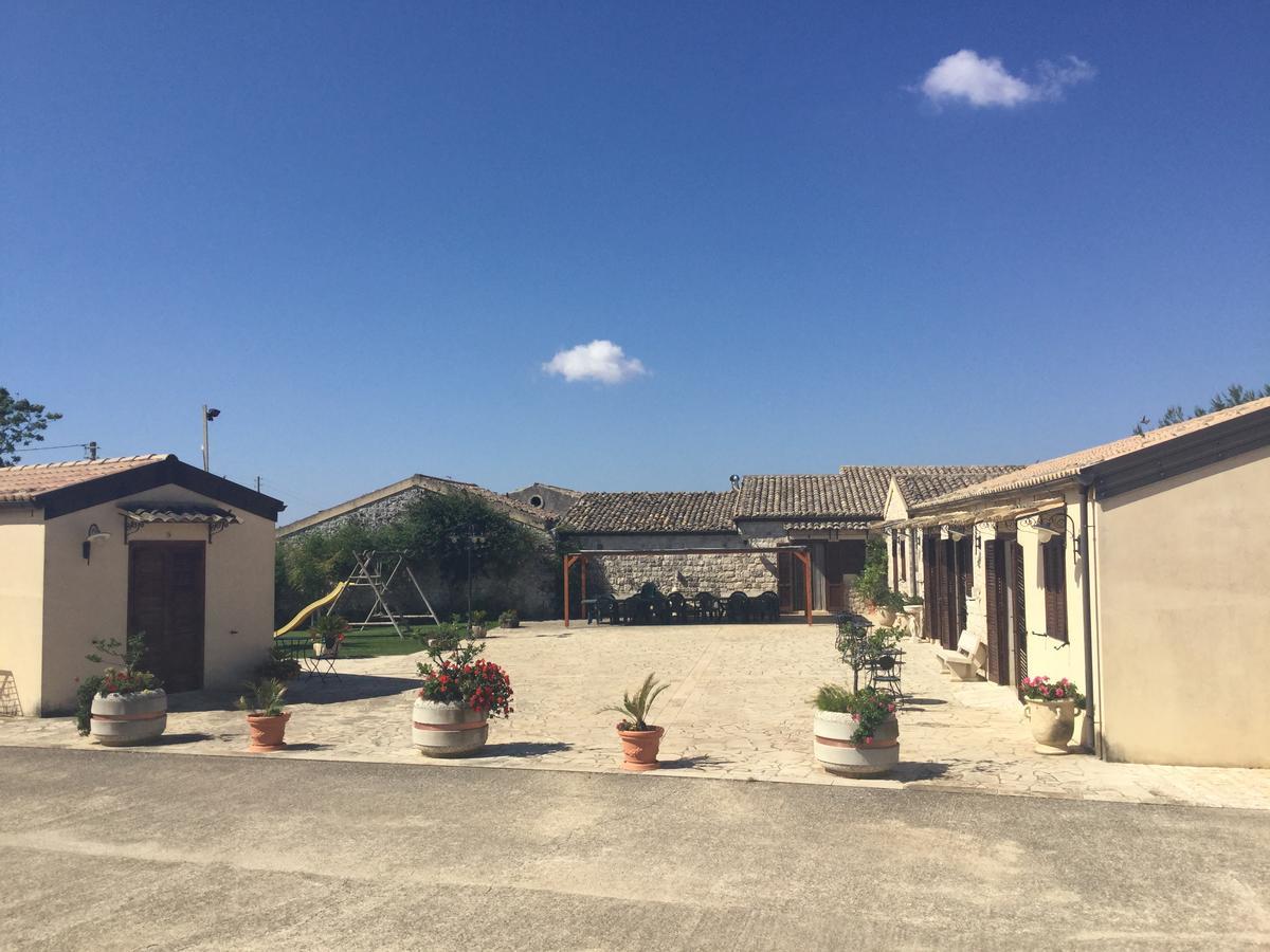 Вилла Oasi Di Cava Ispica Pietre Nere San Zagaria Экстерьер фото